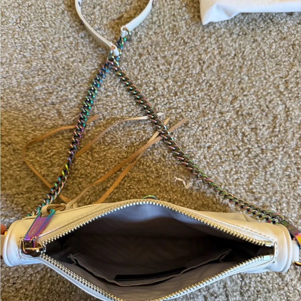 Iridescent White Mini Mac Rebecca Minkoff - Picture 11 of 11